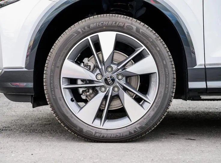 Audi Q2L Q2L 2024 35TFSI Stylish and Elegant — عرض الصورة 6