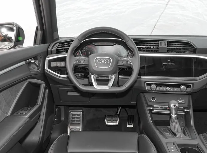 Audi Q3 Q3 2024 35 TFSI RS Kit Speed Type — View photo 3