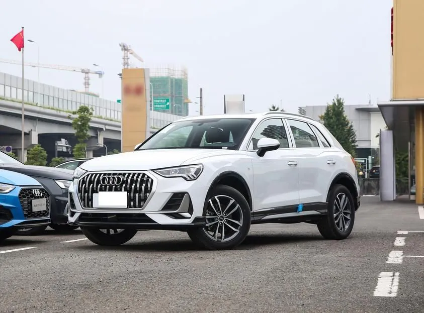 Audi Q3 Q3 2024 35 TFSI Progressive Elegance — photo 1