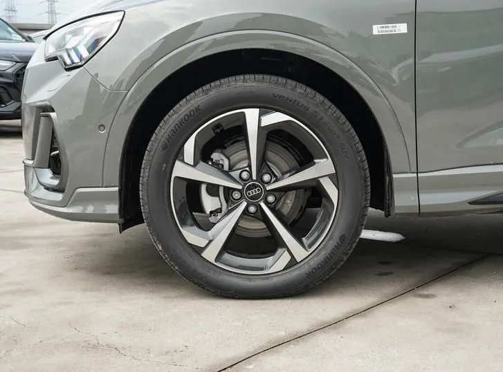 Audi Q3 Q3 2024 45 TFSI quattro Fashion Dynamic Edition Launched — Ver foto 6