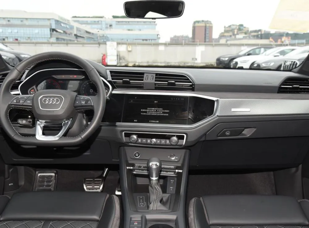 Audi Q3 Sportback Q3 Sportback 2024 40 TFSI RS Kit Speed Type — Voir la photo 4