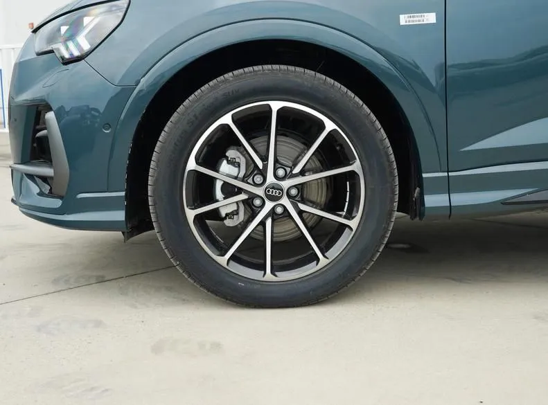 Audi Q3 Sportback Q3 Sportback 2024 45 TFSI quattro Special Edition — Voir la photo 6