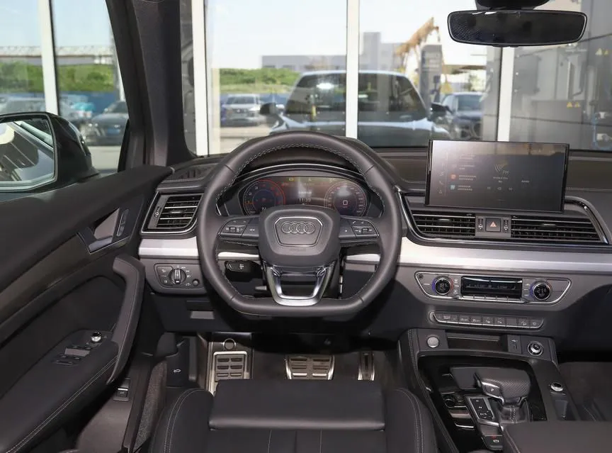 Audi Q5L Sportback Q5L Sportback 2024 40 TFSI Fashion Edition — Ver foto 3