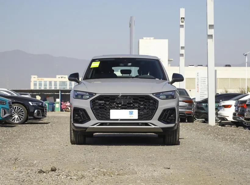 Audi Q5L Sportback Q5L Sportback 2024 40 TFSI Fashion Edition — Ver foto 5