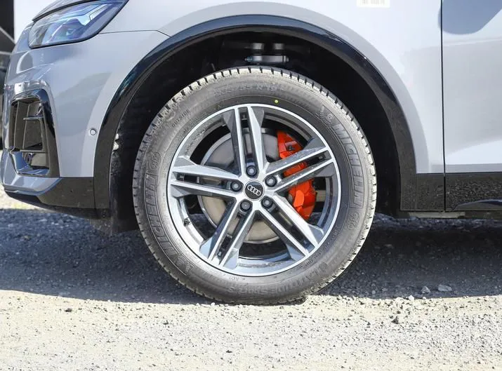 Audi Q5L Sportback Q5L Sportback 2024 40 TFSI Fashion Edition — Ver foto 6