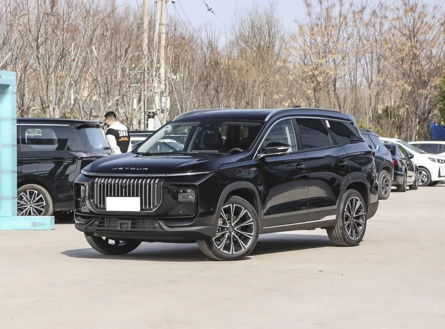 Chery Chery Jetour X90 — Белый / Чёрный / Серый