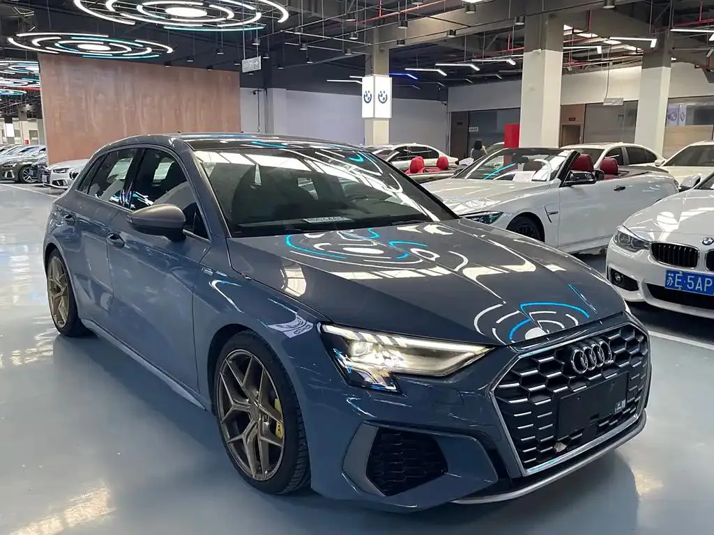 Audi A3 A3 2022 Sportback 35 TFSI RS Package Speed Type — عرض الصورة 4