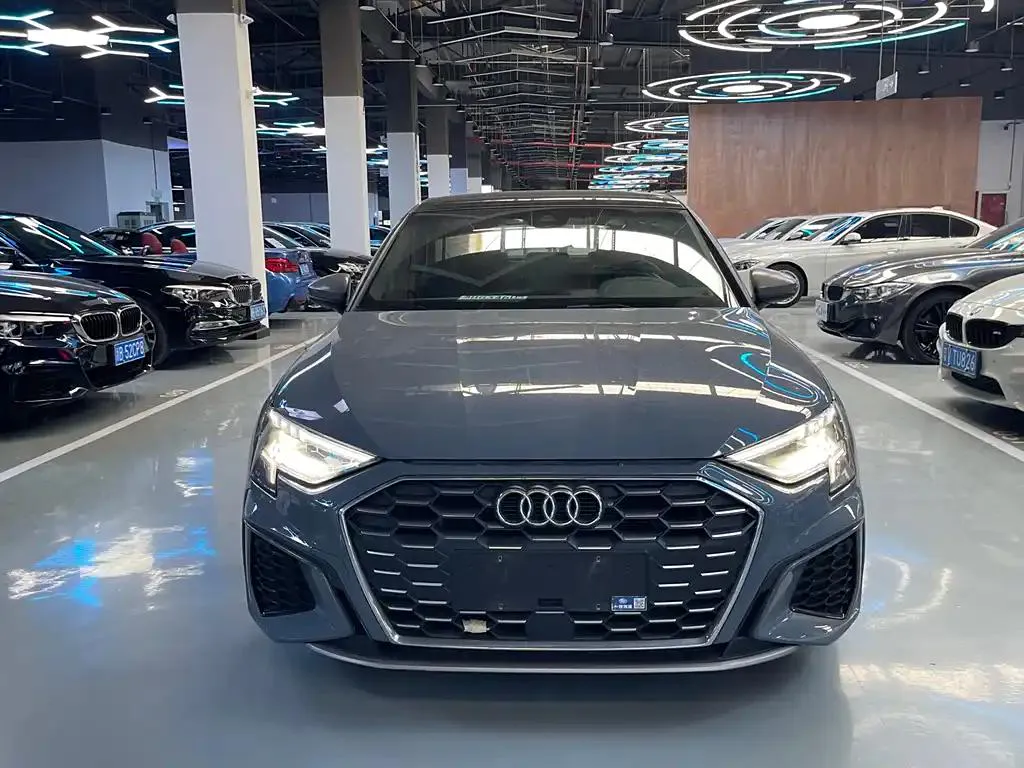 Audi A3 A3 2022 Sportback 35 TFSI RS Package Speed Type — عرض الصورة 2