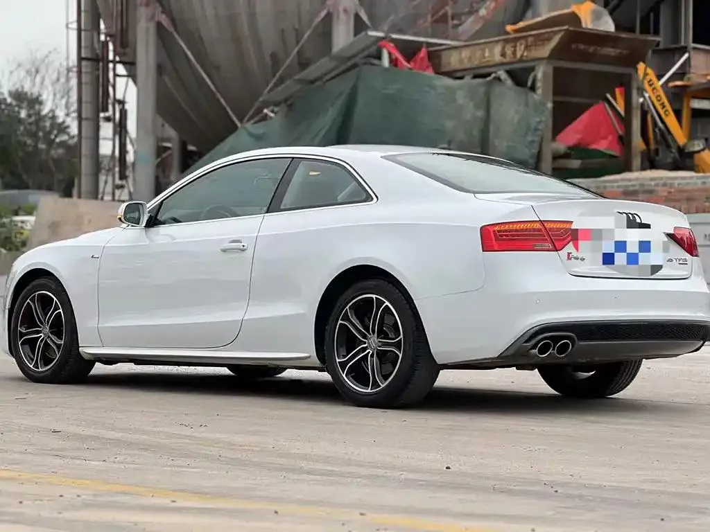 Audi A5 (imported) A5 (imported) 2014 Coupe 45 TFSI quattro — Voir la photo 4