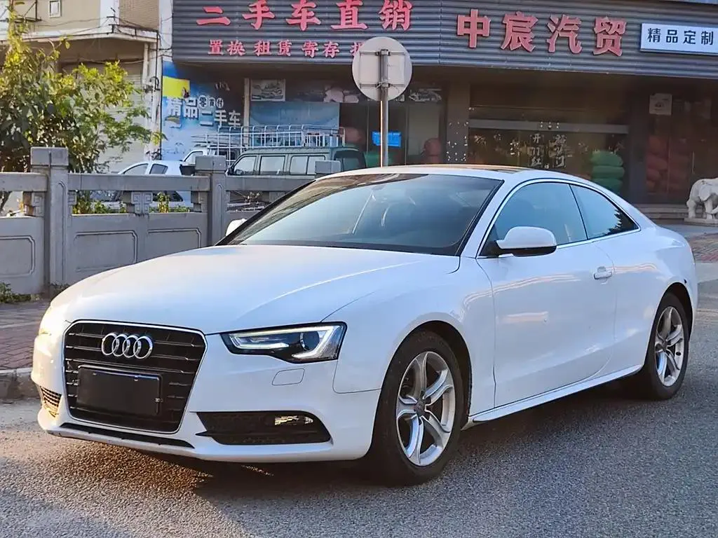 Audi A5 (imported) A5 (imported) 2013 Coupe 40 TFSI — photo 1