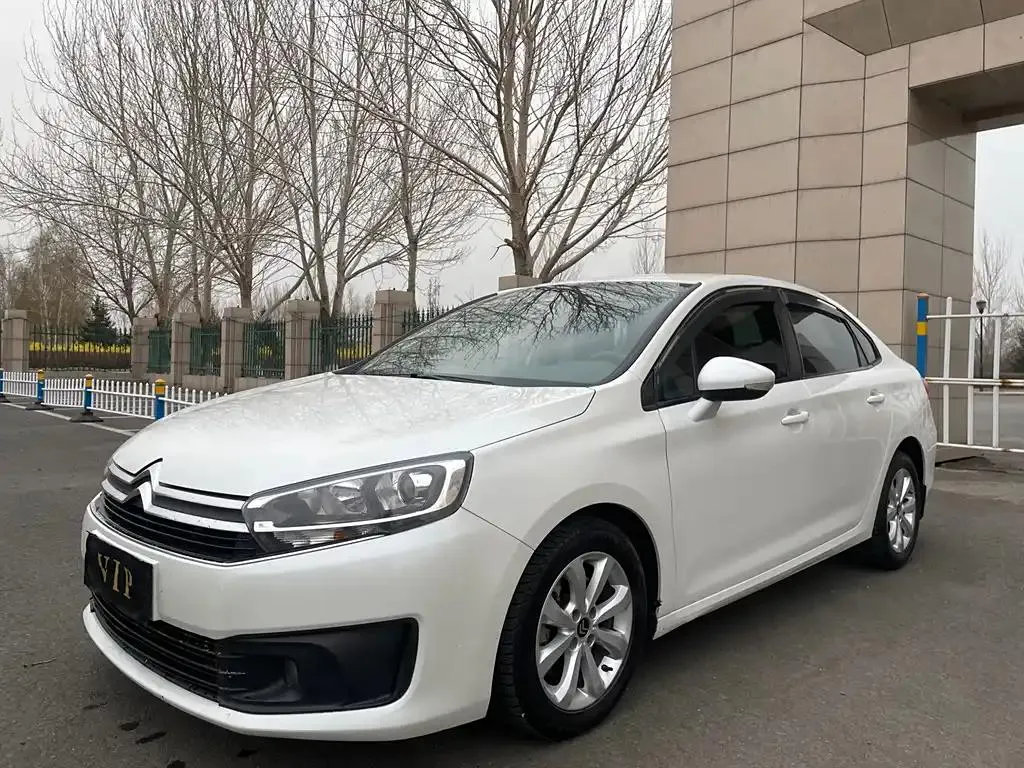 Citroen C4 Quatre C4 Quatre 2016 1.6L Automatic Comfort — photo 1