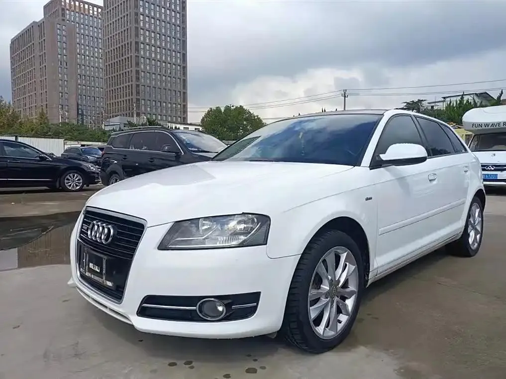 Audi A3 (imported) A3 (imported) 2010 Sportback 1.4T Comfort Edition — photo 1