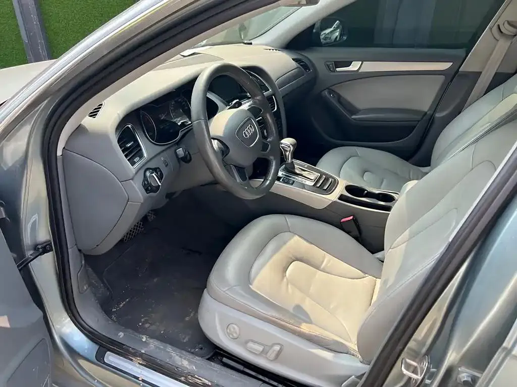 Audi A4L A4L 2012 1.8 TFSI Automatic Comfort — عرض الصورة 3