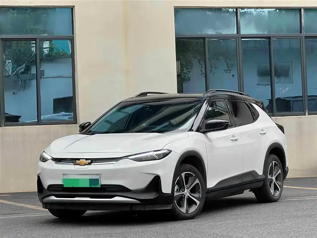 Chevrolet Chevrolet Menlo — Белый