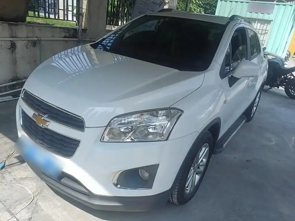 Chevrolet Trax Trax 2016 1.4T Automatic 2WD Comfort Sunroof Edition — photo 1