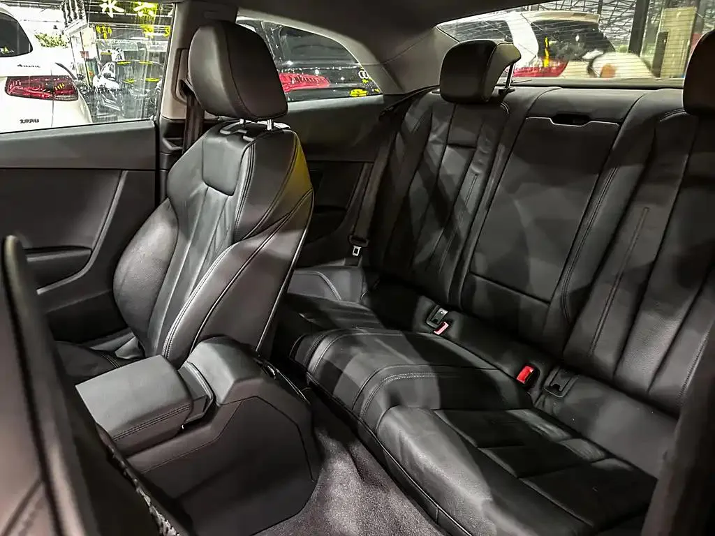 Audi A5 (imported) A5 (imported) 2019 Coupe 45 TFSI quattro Sport National V — View photo 6
