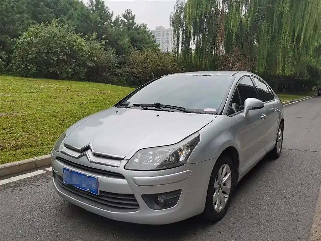 Citroen C-Quatre C-Quatre 2011 Sedan 1.6L Manual Comfort — photo 1