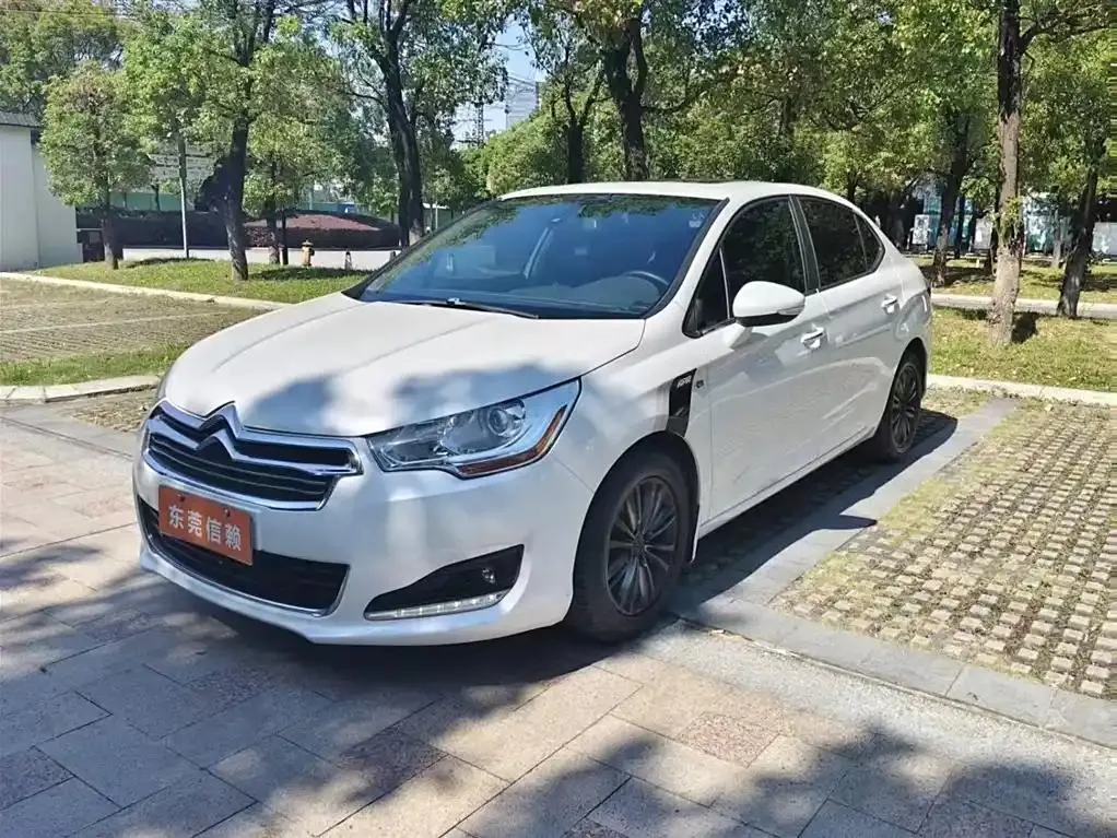 Citroen C4L C4L 2015 1.8L Automatic Premium Edition — photo 1