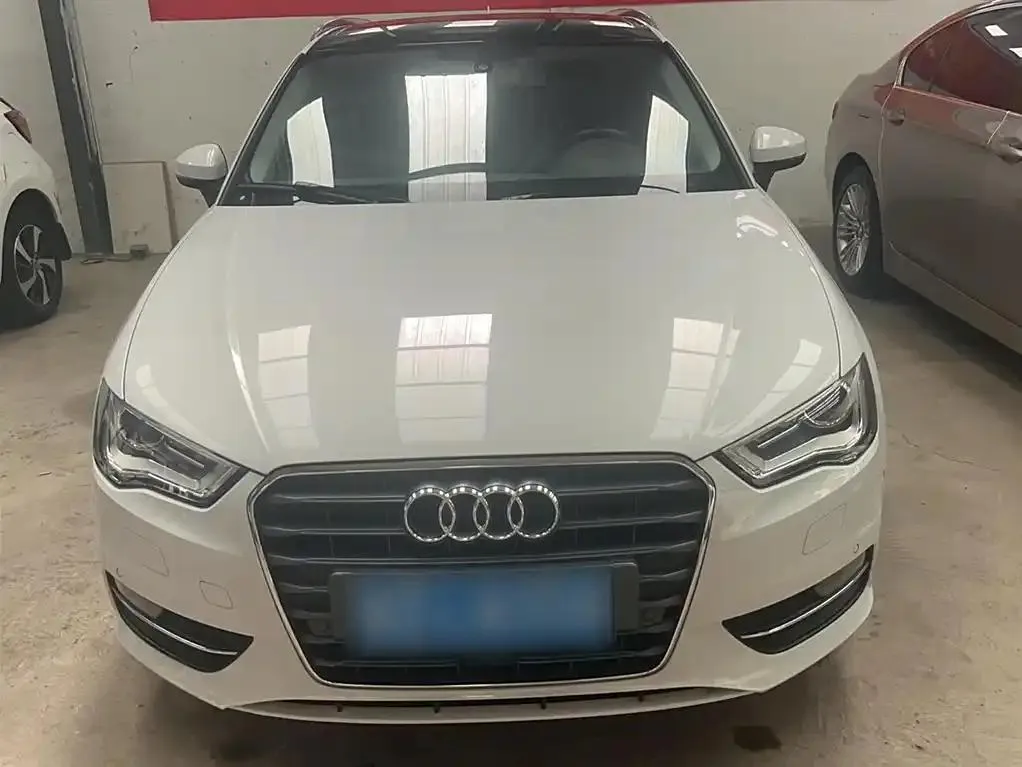 Audi A3 A3 2016 Sportback 40 TFSI Luxury — Voir la photo 3