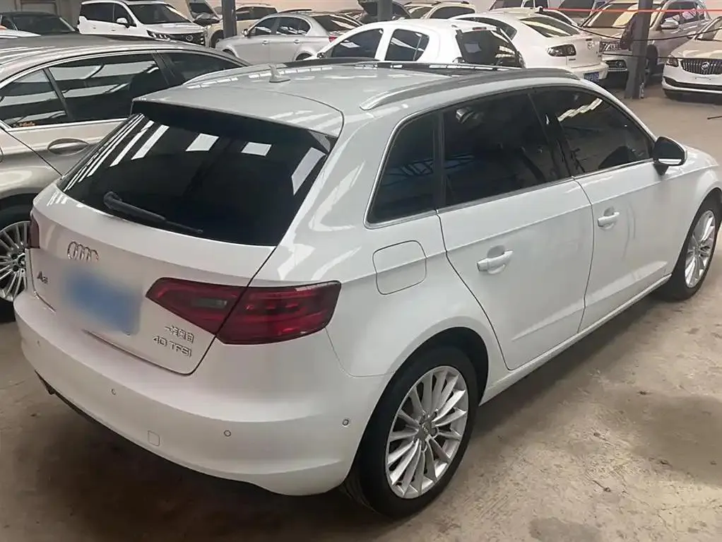 Audi A3 A3 2016 Sportback 40 TFSI Luxury — Voir la photo 5