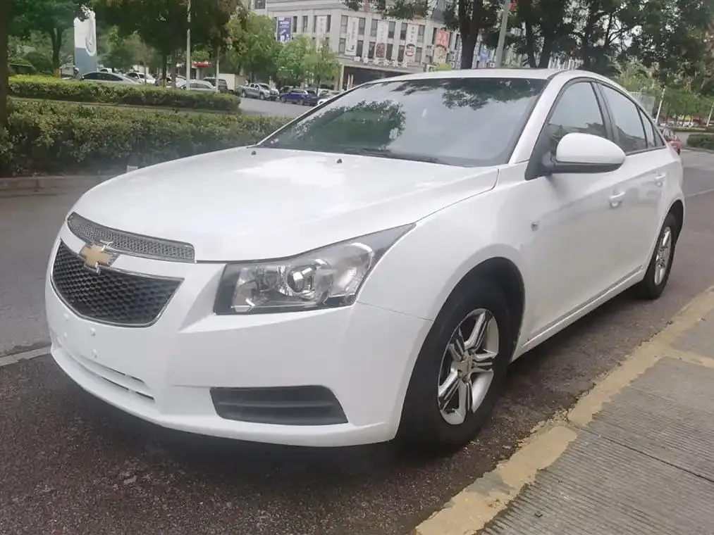 Chevrolet Cruze Cruze 2013 1.6L SL Sunroof MT — photo 1
