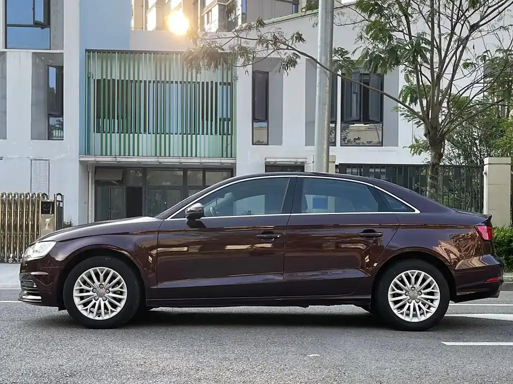 Audi A3 A3 2015 Limousine 35 TFSI Millionth Anniversary Edition — View photo 4