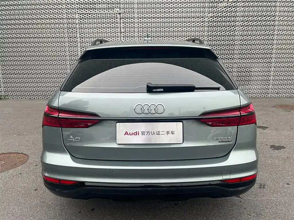 Audi A6 A6 2021 allroad quattro Explorer 55 TFSI Quest Edition — عرض الصورة 4
