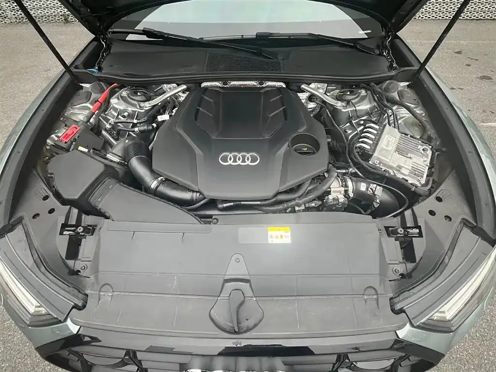 Audi A6 A6 2021 allroad quattro Explorer 55 TFSI Quest Edition — عرض الصورة 6
