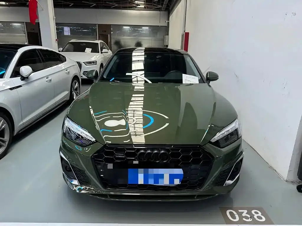 Audi A5 (imported) A5 (imported) 2022 Sportback 45 TFSI quattro Selected Dynamic Edition — Voir la photo 2