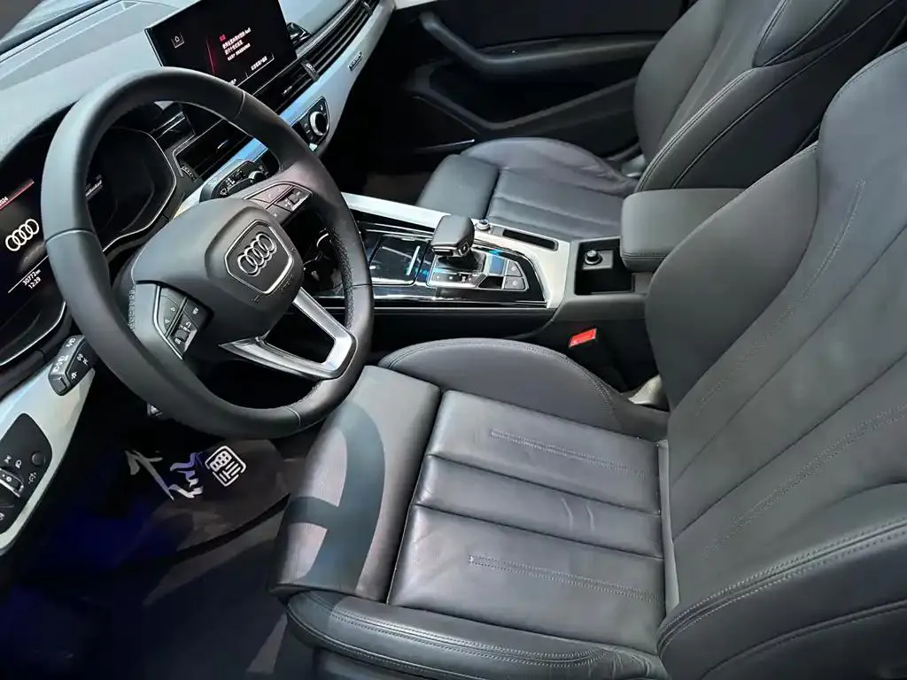 Audi A5 (imported) A5 (imported) 2022 Sportback 45 TFSI quattro Selected Dynamic Edition — Voir la photo 5