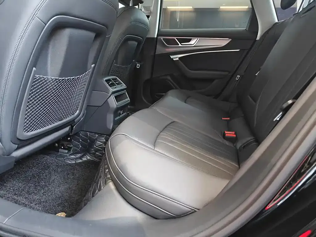 Audi A6 A6 2023 allroad quattro 55 TFSI Premium Off-Road Edition — View photo 6