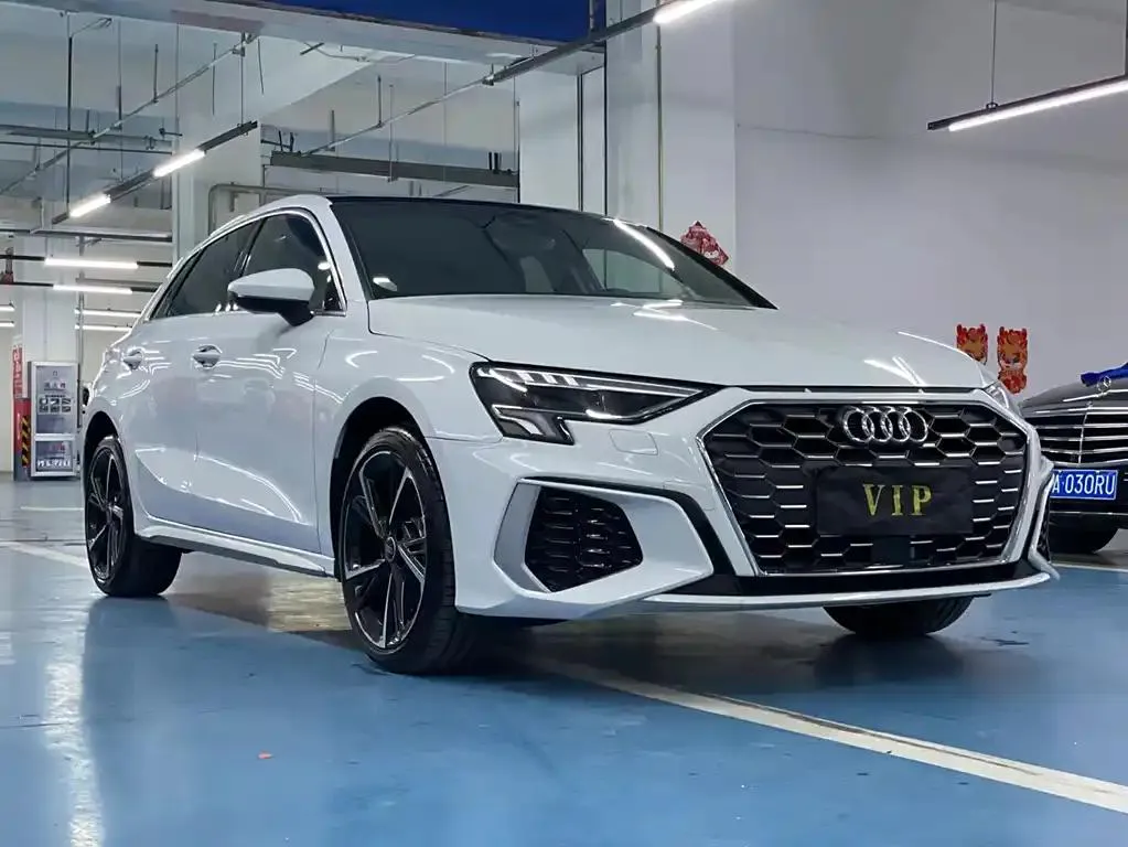 Audi A3 A3 2024 Sportback 35 TFSI Stylish and Elegant — photo 1