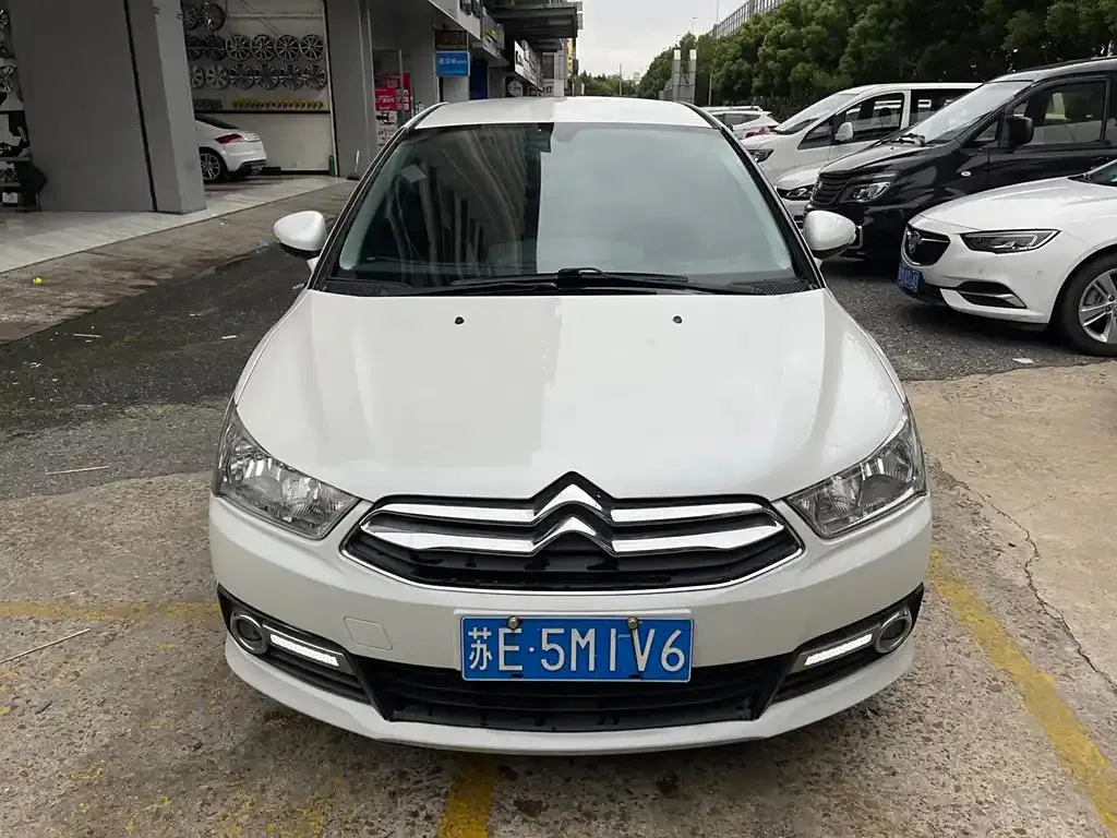 Citroen C-Quatre C-Quatre 2014 VTS 1.6L Manual Luxury Edition — photo 1