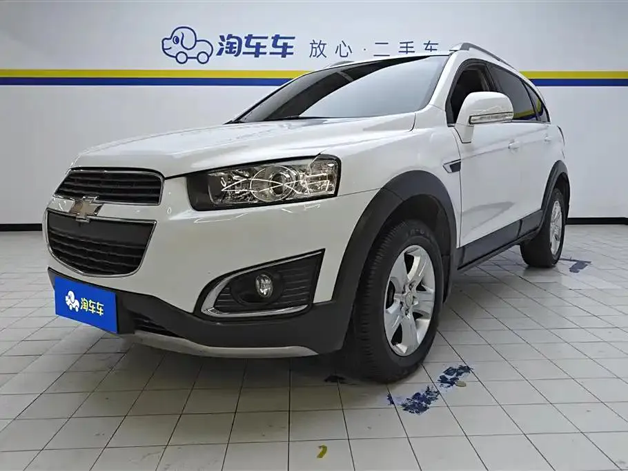Chevrolet Captiva Captiva 2015 2.4L 2WD City Edition 5 Seaters — photo 1