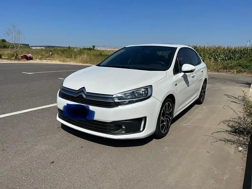 Citroen C4 Quatre C4 Quatre 2016 1.6THP Automatic Flagship — photo 1