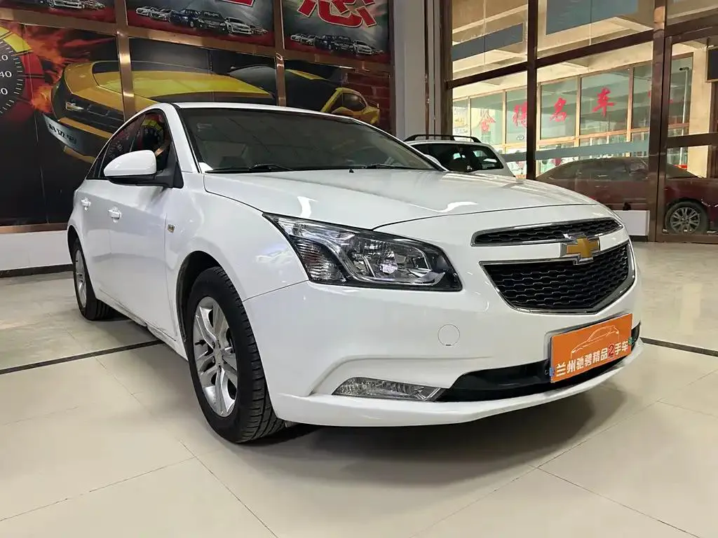 Chevrolet Cruze Cruze 2016 1.5L Automatic Fashion Sunroof Edition — photo 1