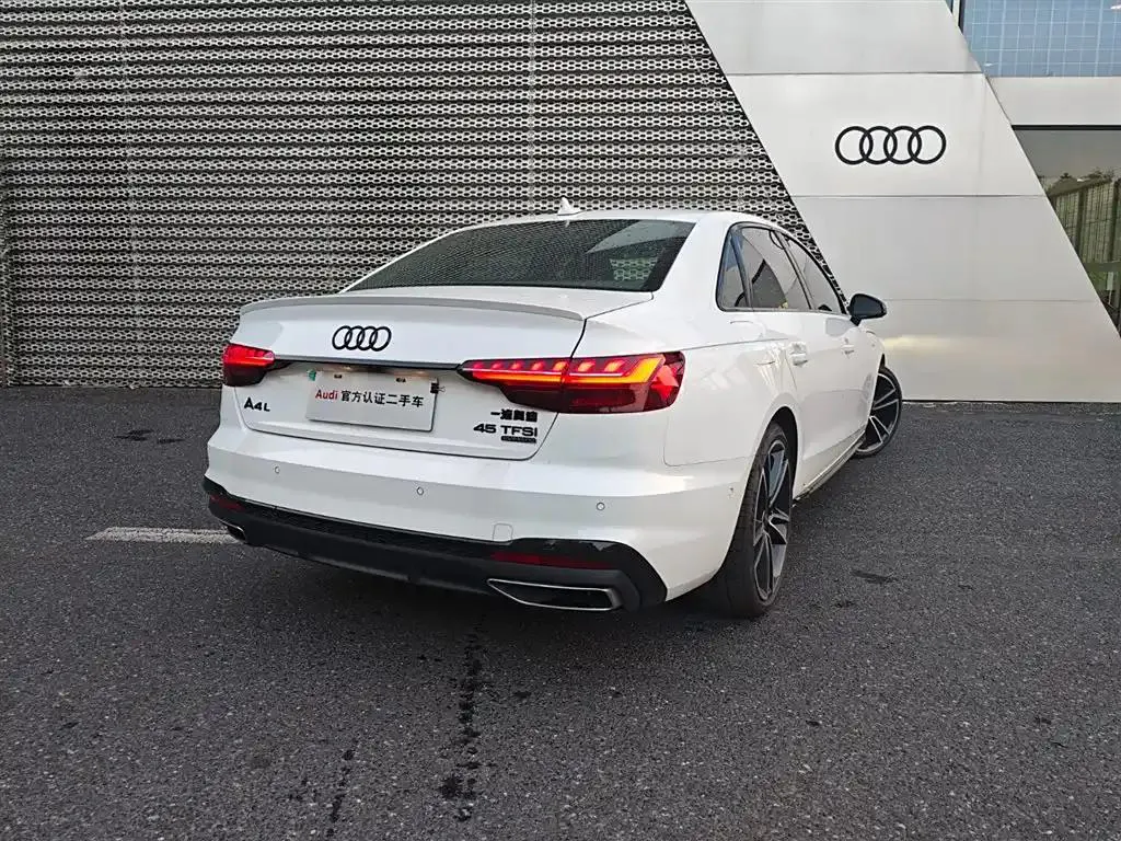 Audi A4L A4L 2023 45 TFSI quattro Selected Dynamic Edition — Ver foto 5