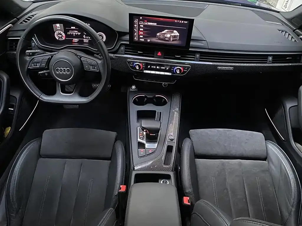 Audi A4L A4L 2020 45 TFSI quattro Selected Dynamic Edition — Voir la photo 3