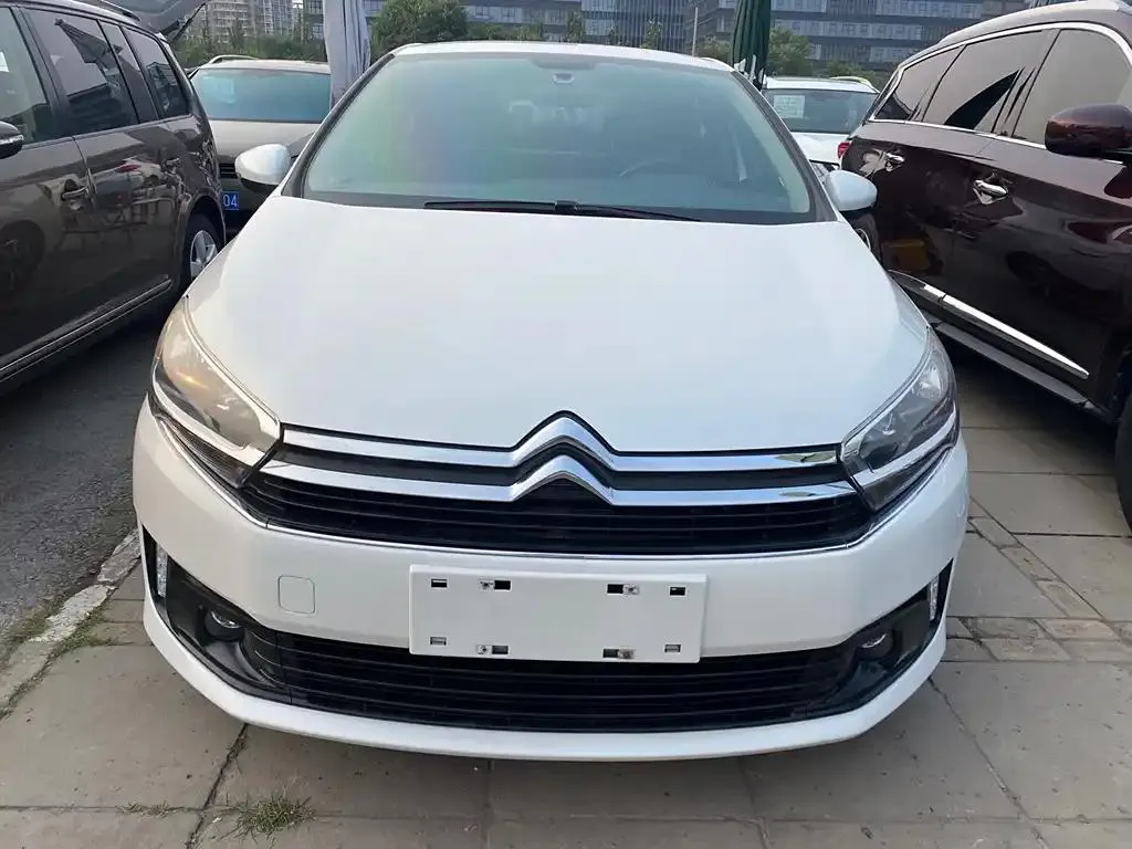 Citroen C4 Quatre C4 Quatre 2016 1.2THP Automatic Luxury — photo 1