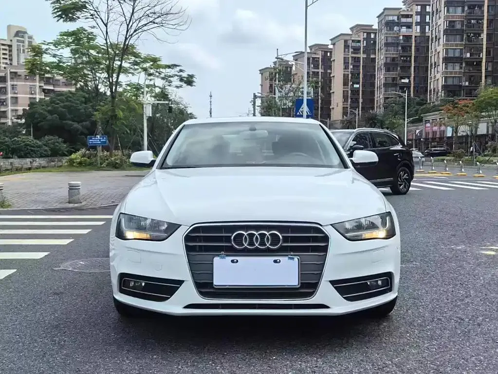 Audi A4L A4L 2015 30 TFSI Automatic Comfort — View photo 2