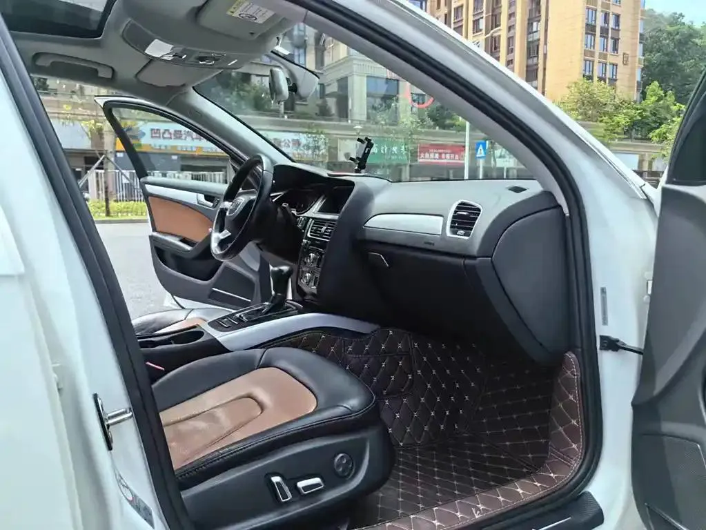 Audi A4L A4L 2015 30 TFSI Automatic Comfort — View photo 4