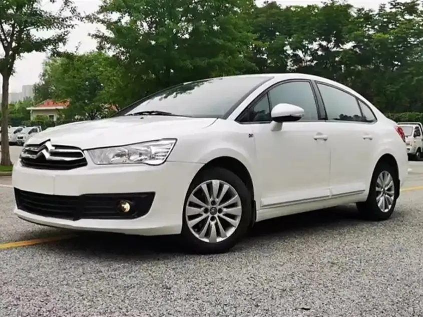 Citroen C-Quatre C-Quatre 2016 Classic Sedan 1.6L Manual Luxury Edition — photo 1