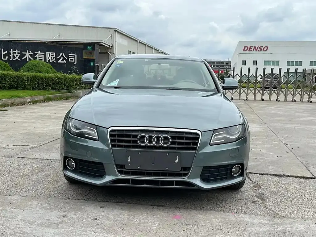 Audi A4L A4L 2010 2 TFSI Standard — View photo 2