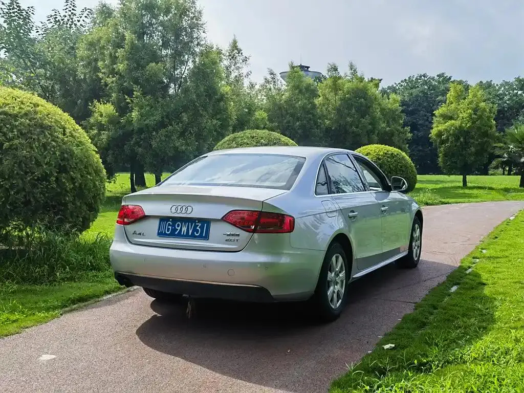 Audi A4L A4L 2010 2 TFSI Technology Edition — Смотреть фото 5