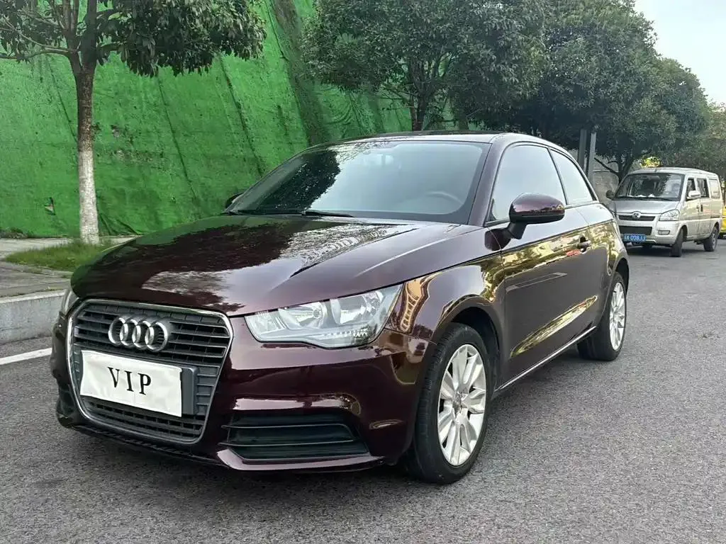 Audi A1 A1 2014 30 TFSI Fashion — photo 1