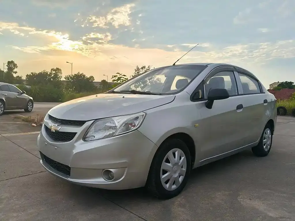 Chevrolet Sail Sail 2013 Sedan 1.4L Manual Elegant and Happy Edition — photo 1