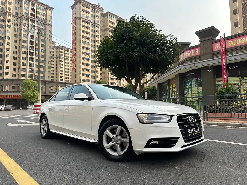 Audi A4L A4L 2015 35 TFSI Automatic Technology Edition — عرض الصورة 4