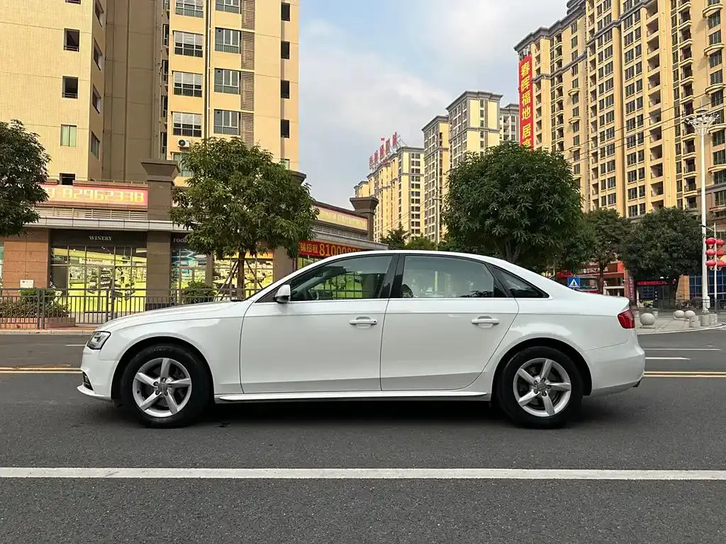 Audi A4L A4L 2015 35 TFSI Automatic Technology Edition — عرض الصورة 6