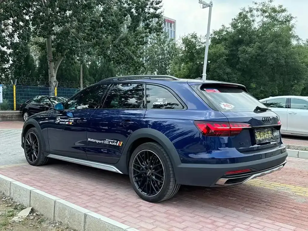 Audi A4 (imported) A4 (imported) 2023 allroad quattro Explorer Edition — Смотреть фото 4