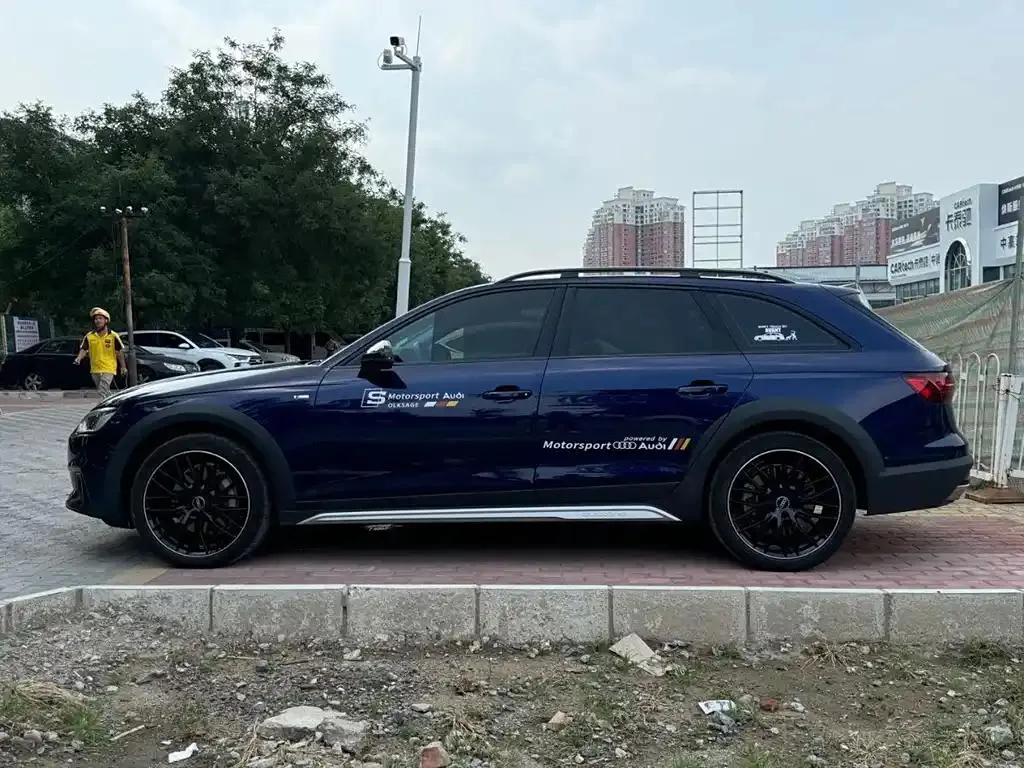 Audi A4 (imported) A4 (imported) 2023 allroad quattro Explorer Edition — Смотреть фото 6
